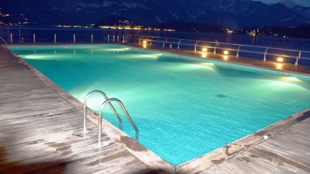 游泳池消毒杀菌用什么好? 游泳池消毒杀菌用什么好?